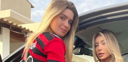 debora peixoto.pelada|Débora Peixoto fodendo com a devassa Andressa Urach cena。